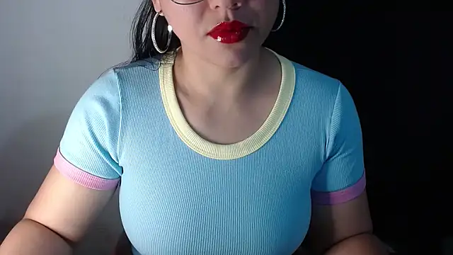 Snapshot of lizbodu chatting on 04-22-26, 11:00 lizbodu online show from 04-22-26, 11:00