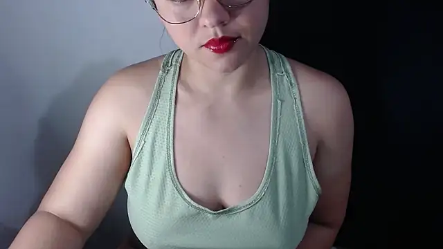 Snapshot of lizbodu chatting on 05-03-26, 02:38 lizbodu online show from 05-03-26, 02:38