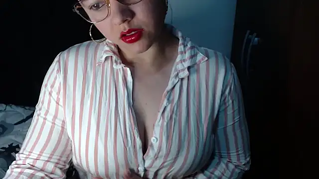 Snapshot of lizbodu chatting on 05-29-26, 10:38 lizbodu online show from 05-29-26, 10:38