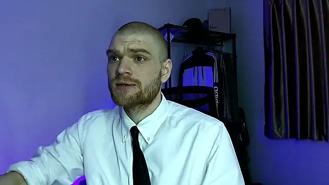 Snapshot of kinkypumpkinboy chatting on 01-21-25, 05:38 kinkypumpkinboy online show from 01-21-25, 05:38