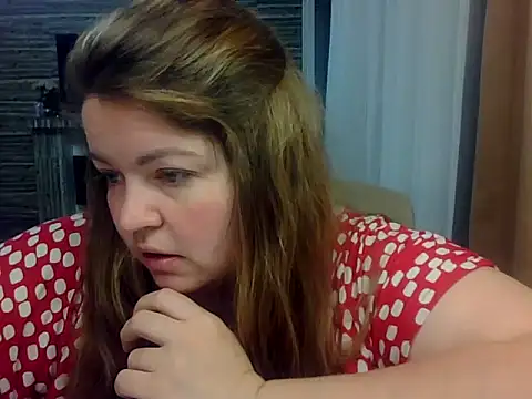 Snapshot of cute__cherry chatting on 05-10-26, 04:53 cute cherry online show from 05-10-26, 04:53