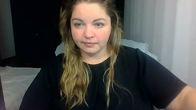Snapshot of cute__cherry chatting on 07-28-26, 06:53 cute cherry online show from 07-28-26, 06:53