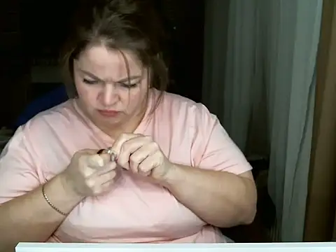 Snapshot of cute__cherry chatting on 01-15-26, 08:56 cute cherry online show from 01-15-26, 08:56