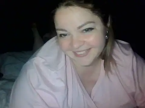 Snapshot of cute__cherry chatting on 06-16-26, 09:04 cute cherry online show from 06-16-26, 09:04