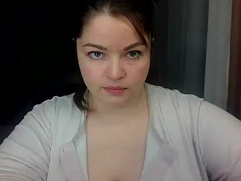 Snapshot of cute__cherry chatting on 02-11-26, 04:18 cute cherry online show from 02-11-26, 04:18