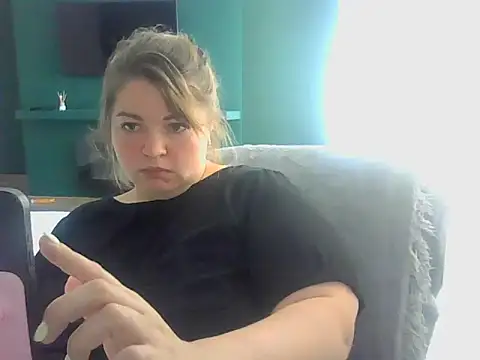 Snapshot of cute__cherry chatting on 07-28-26, 02:13 cute cherry online show from 07-28-26, 02:13