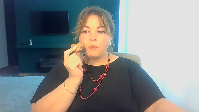 Snapshot of cute__cherry chatting on 07-29-26, 12:04 cute cherry online show from 07-29-26, 12:04