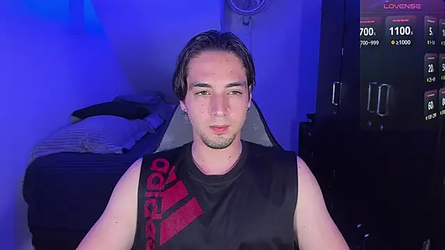 Snapshot of Alex_smith00 chatting on 10-01-25, 11:30 Alex smith00 online show from 10-01-25, 11:30