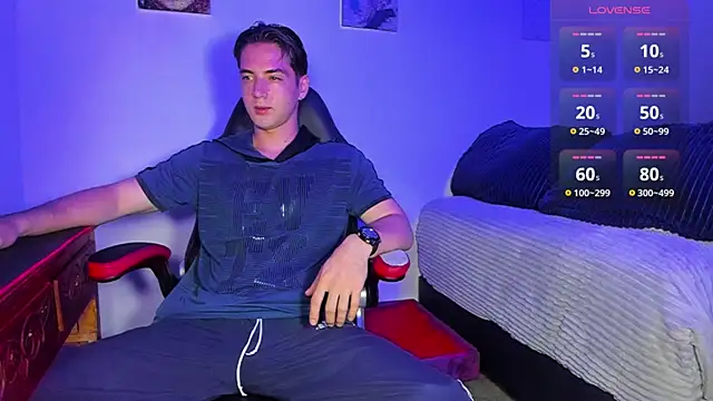 Snapshot of Alex_smith00 chatting on 03-20-25, 01:57 Alex smith00 online show from 03-20-25, 01:57