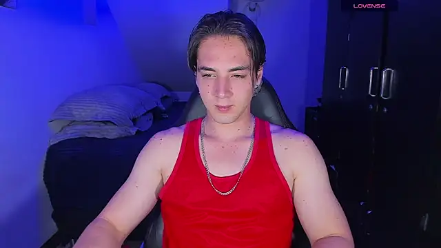 Snapshot of Alex_smith00 chatting on 09-20-25, 01:43 Alex smith00 online show from 09-20-25, 01:43