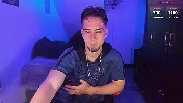 Alex smith00 online show from 03-01-26, 05:13