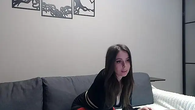 Snapshot of Melanie_Scott_Richerds chatting on 02-04-25, 02:07 Melanie Scott Richerds online show from 02-04-25, 02:07