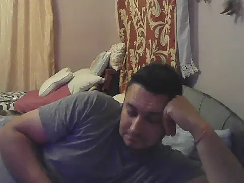 Snapshot of nemes2 chatting on 10-10-25, 05:58 nemes2 online show from 10-10-25, 05:58