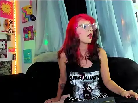 Cherrypieuwu online show from 07-12-26, 03:51