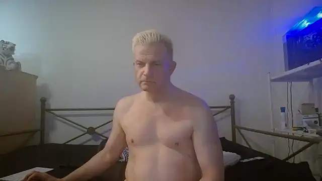 Dragonnycxh online show from 02-16-25, 04:09