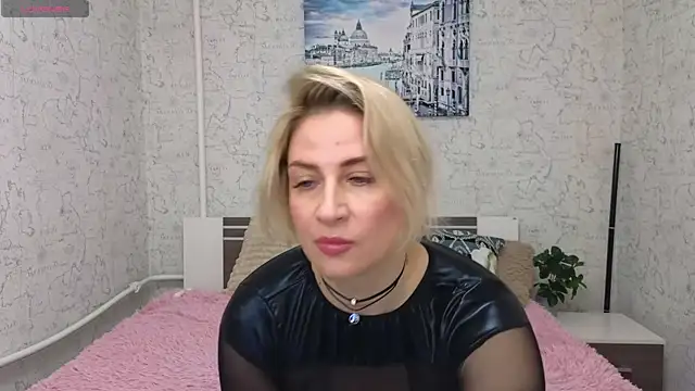 Snapshot of Lady_Murenza chatting on 02-17-25, 07:23 Lady Murenza online show from 02-17-25, 07:23