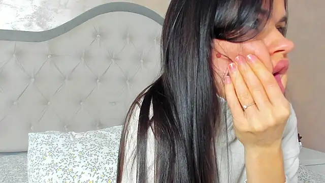 JennaMyers online show from 12-16-25, 08:13