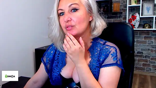 angel devil milf online show from 06-12-26, 11:30
