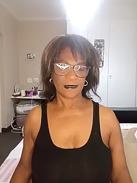Hotgrannyx online show from 10-21-25, 04:01