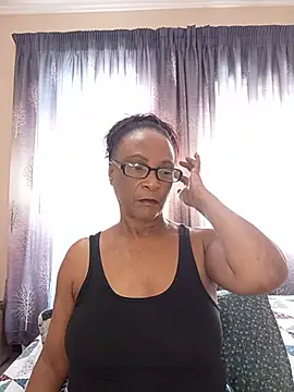 Snapshot of Hotgrannyx chatting on 06-28-26, 11:16 Hotgrannyx online show from 06-28-26, 11:16