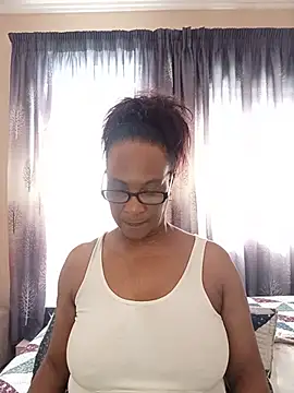 Snapshot of Hotgrannyx chatting on 06-26-26, 10:10 Hotgrannyx online show from 06-26-26, 10:10