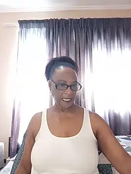 Snapshot of Hotgrannyx chatting on 06-27-26, 10:43 Hotgrannyx online show from 06-27-26, 10:43
