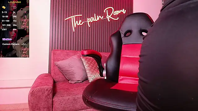 arianna smith  online show from 10-28-25, 07:46