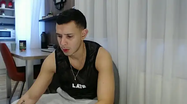 Snapshot of isaacgomez21 chatting on 02-05-25, 06:56 isaacgomez21 online show from 02-05-25, 06:56