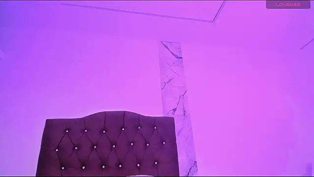 alysson 18 online show from 10-06-25, 01:01