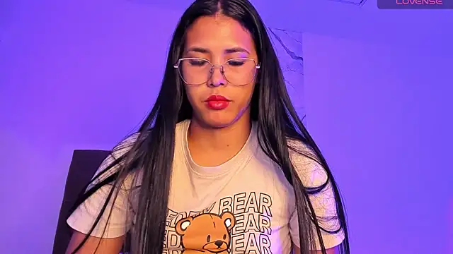 alysson 18 online show from 11-18-25, 03:37