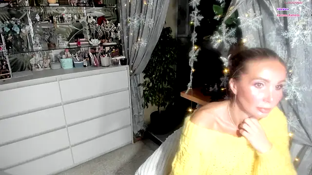 Aurora108 online show from 12-21-25, 10:54