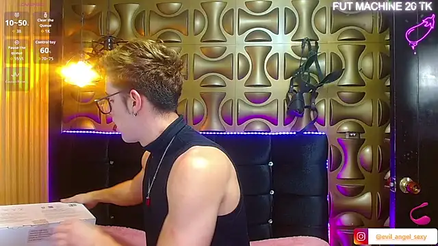 angel sexyevil online show from 12-04-25, 12:15