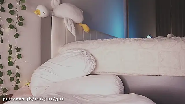 Snapshot of liassmolly1_couple chatting on 02-28-25, 03:04 liassmolly1 couple online show from 02-28-25, 03:04