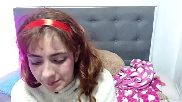 Snapshot of sarah_lovesu chatting on 03-15-25, 10:55 sarah lovesu online show from 03-15-25, 10:55