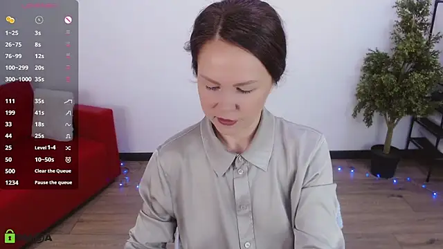 Snapshot of VickyGolden chatting on 05-21-26, 05:27 VickyGolden online show from 05-21-26, 05:27