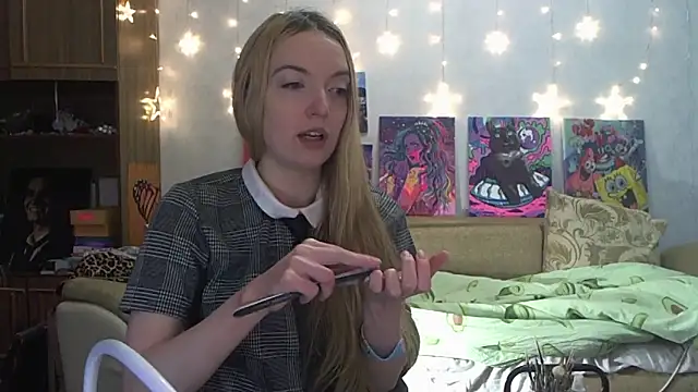 SecretSophia online show from 01-13-25, 12:35