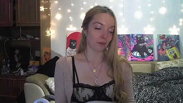 SecretSophia online show from 01-05-25, 03:43