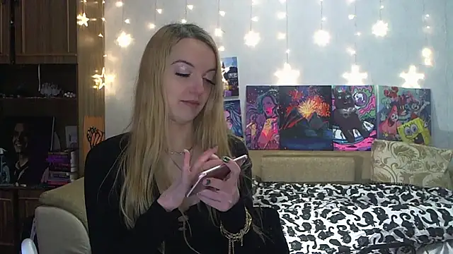 SecretSophia online show from 01-25-25, 10:28