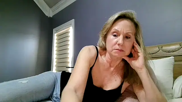 Lisaisluscious online show from 02-11-26, 03:12