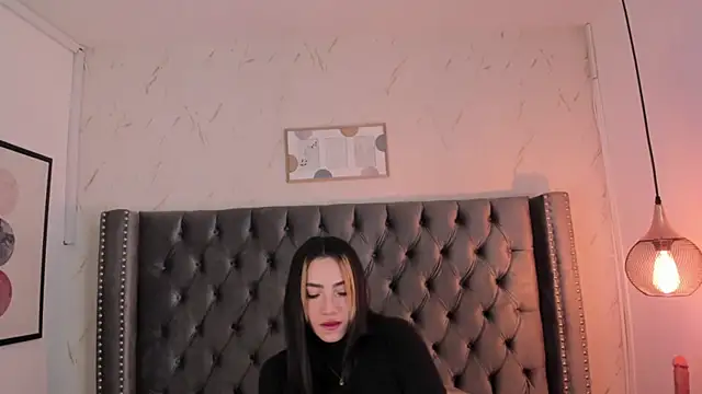 Kim Blane online show from 12-03-25, 03:40