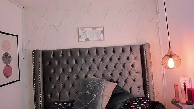 Kim Blane online show from 01-09-26, 04:08