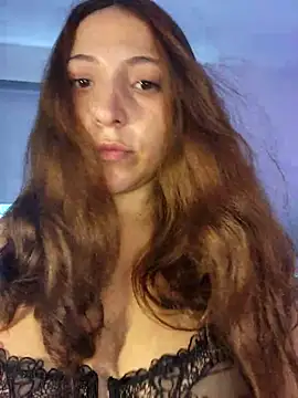 VickyHoult online show from 03-14-25, 08:49