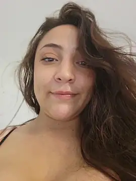 Snapshot of VickyHoult chatting on 05-30-26, 11:21 VickyHoult online show from 05-30-26, 11:21