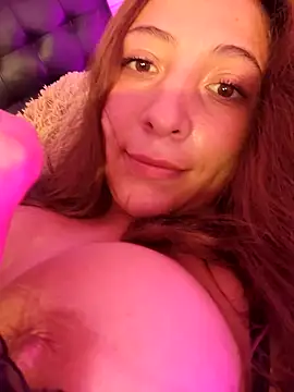 VickyHoult online show from 01-31-25, 12:39