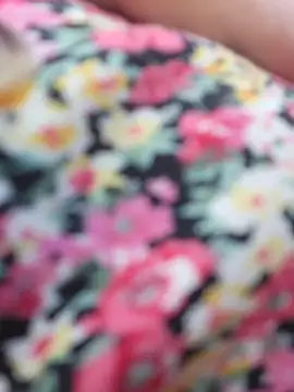 VickyHoult online show from 04-25-26, 10:18