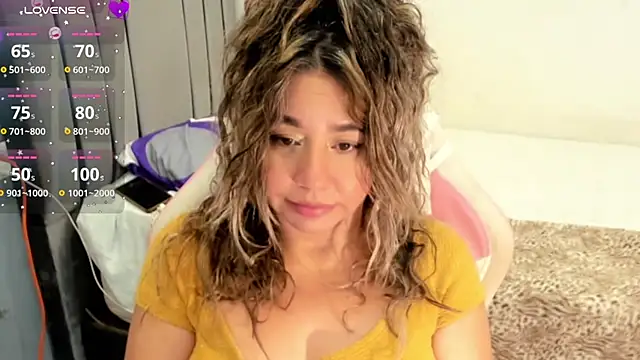 Snapshot of Tiffany_teressa chatting on 02-10-26, 11:31 Tiffany teressa online show from 02-10-26, 11:31