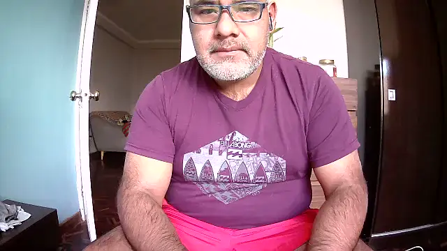 Snapshot of PhillDrake11 chatting on 05-28-26, 04:24 PhillDrake11 online show from 05-28-26, 04:24