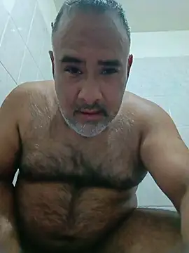 Snapshot of PhillDrake11 chatting on 05-18-26, 04:07 PhillDrake11 online show from 05-18-26, 04:07