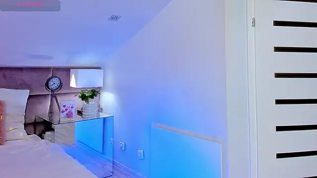 MiaMuse online show from 03-06-26, 08:15