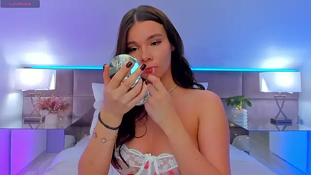 MiaMuse online show from 10-23-25, 12:15